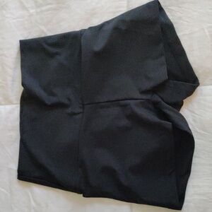 Skatie Cece booty short